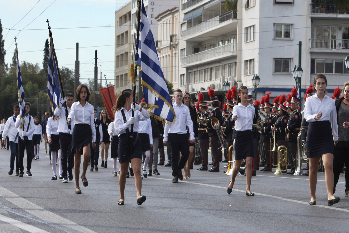 28 Οκτωβρίου: Κυκλοφοριακές ρυθμίσεις σε μετρό και τραμ – Ποιοι δρόμοι θα είναι κλειστοί;