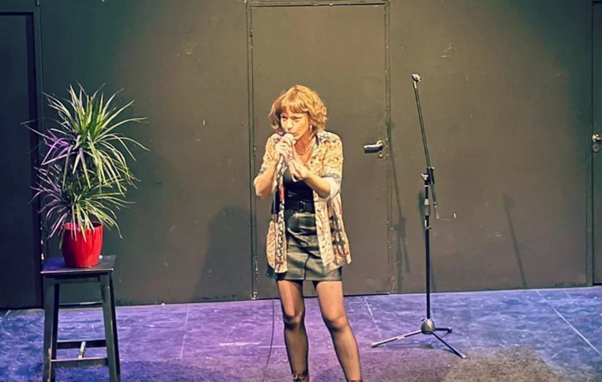 Ήρα Κατσούδα: «Στο πρώτο μου stand up θυμάμαι την άγνοια κινδύνου»
