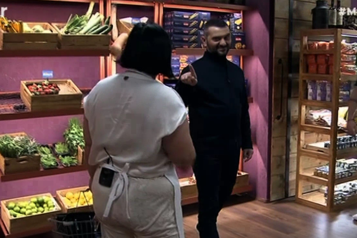 MasterChef: «Γκάζωσε» αλλά της έβαλε φρένο – «Ήσυχα παιδί μου!» – «Δεν έχει αφήσει γκόμενο για γκόμενο!»