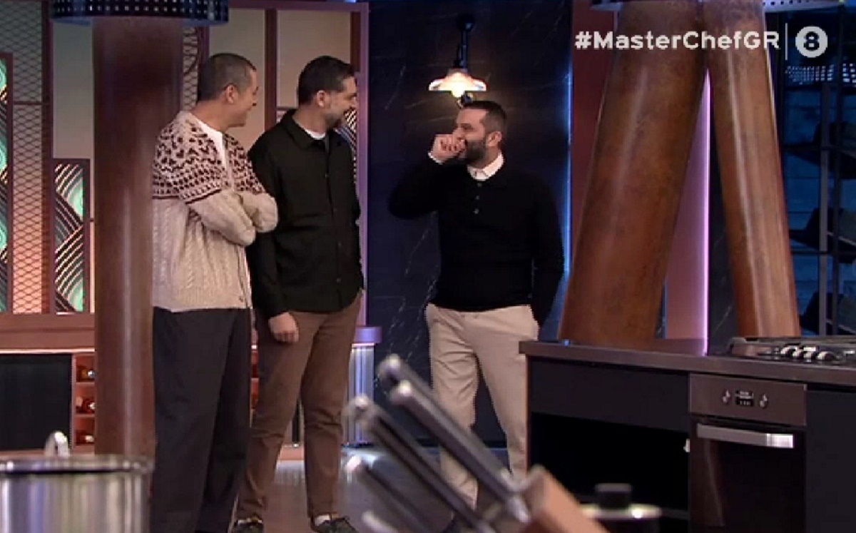 MasterChef – Twitter: «Ο Κοντιζάς με τη ζακέτα του παππού θα μοιράσει χαρτζιλίκι σε όποιον κερδίσει»