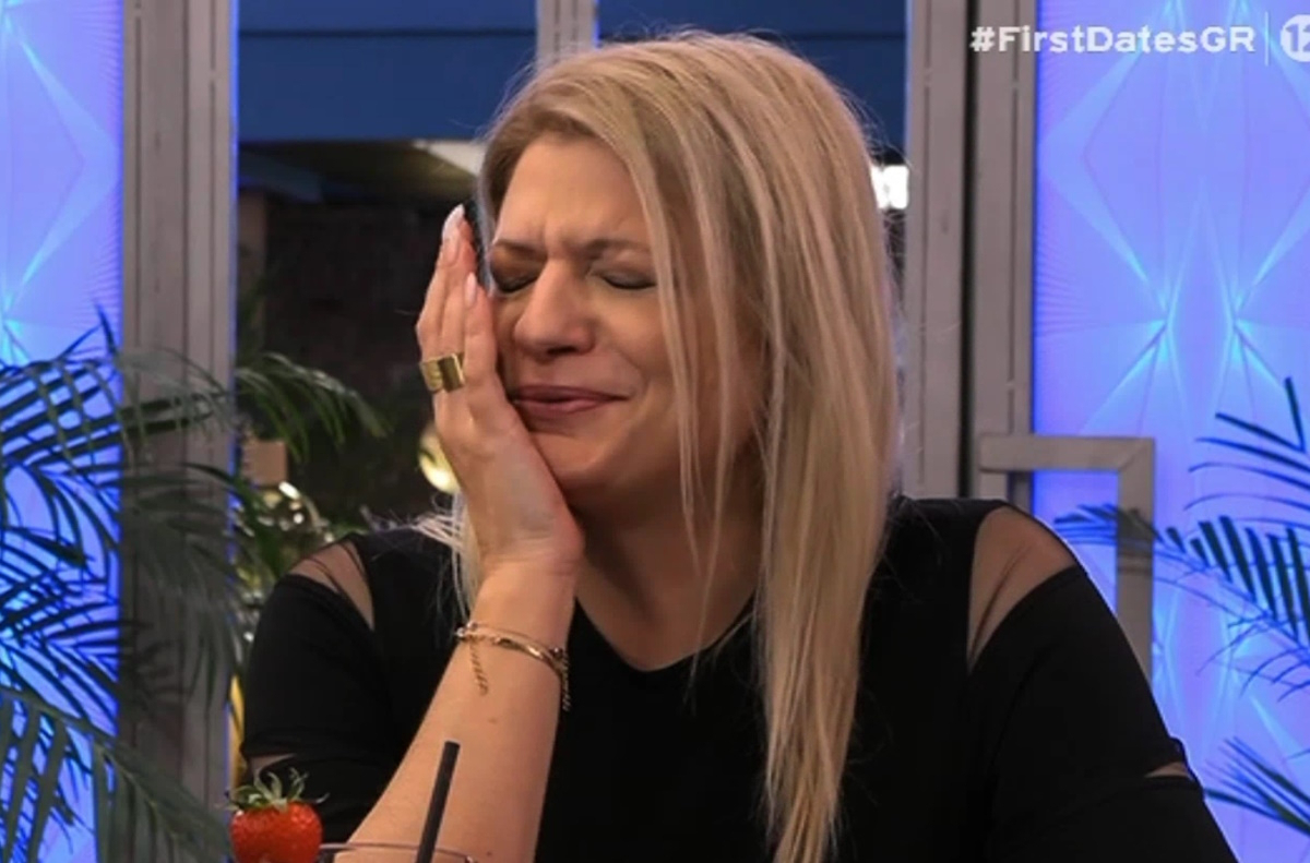 First Dates: Στράβωσε από το πρώτο λεπτό με… τη μύτη και το κρανίο του – «Είναι γαμψή, πάει προς τα κάτω!»