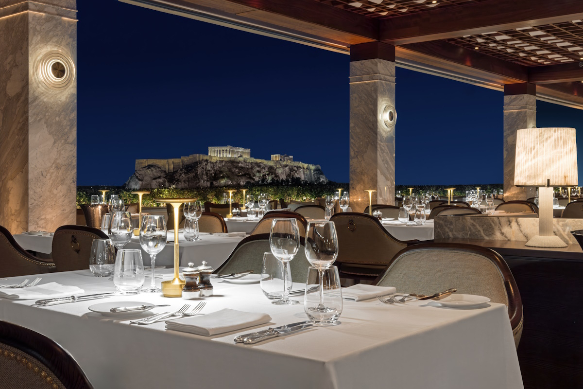 Ανακαινίστηκε το εμβληματικό GB Roof Garden Restaurant της Μεγάλης Βρεταννίας