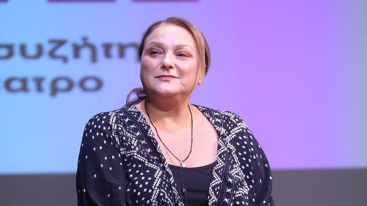Ρένια Λουιζίδου: «Είμαι ένας πάρα πολύ κρυφός τεμπέλης άνθρωπος…»