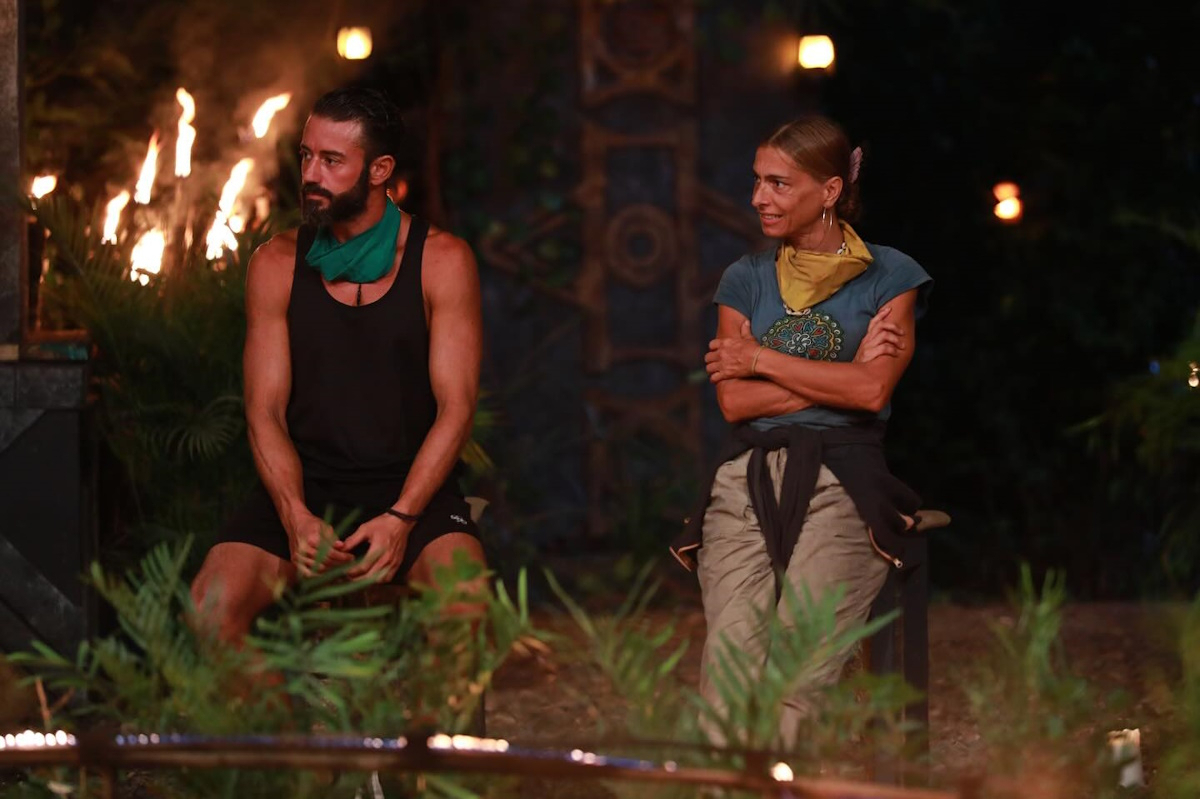 Survivor: Η στρατηγική «εκπυρσοκρότησε», τα outsider έμειναν! Οι ομάδες διχάζονται και πέφτουν κορμιά στον στίβο μάχης