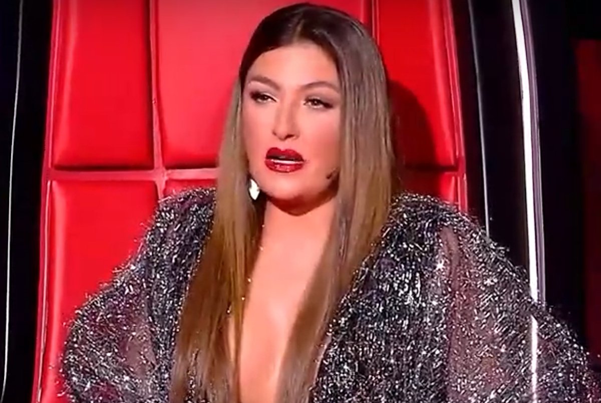 The Voice – Έλενα Παπαρίζου: «Είχα χωρίσει και ήμουν στεναχωρημένη πάρα πολύ. Μου έγραψε ένα χαρτάκι και…»