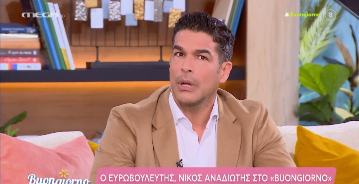 Νίκος Αναδιώτης: «Προσευχήθηκα για την ψυχή του Κώστα Σημίτη, αλλά ως πολιτικός δεν μου έχει αφήσει θετική εντύπωση»