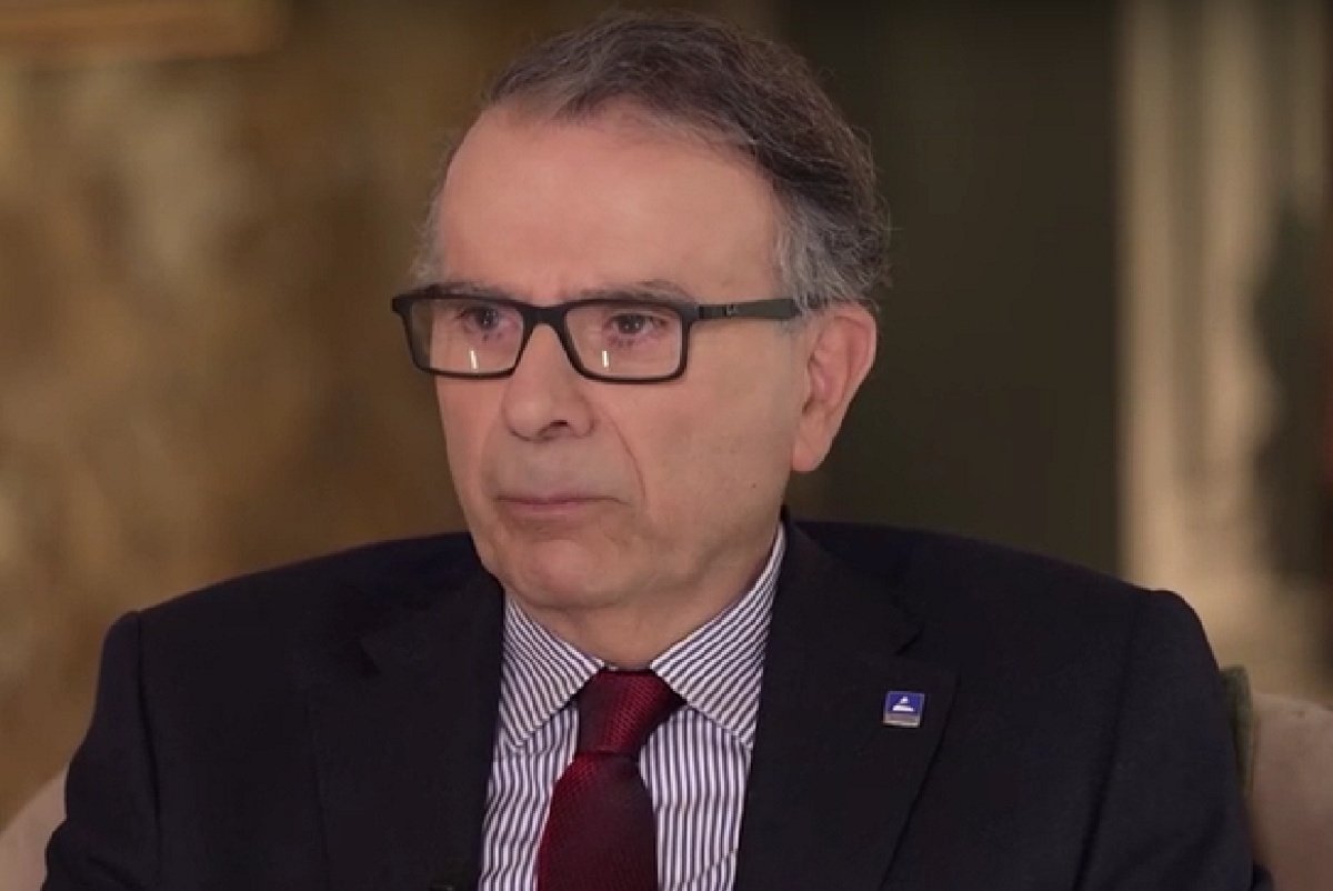 Θάνος Ασκητής: «6 στους 10 άντρες αυνανίζονται συστηματικά κάθε βράδυ κρυφά από τις γυναίκες τους»