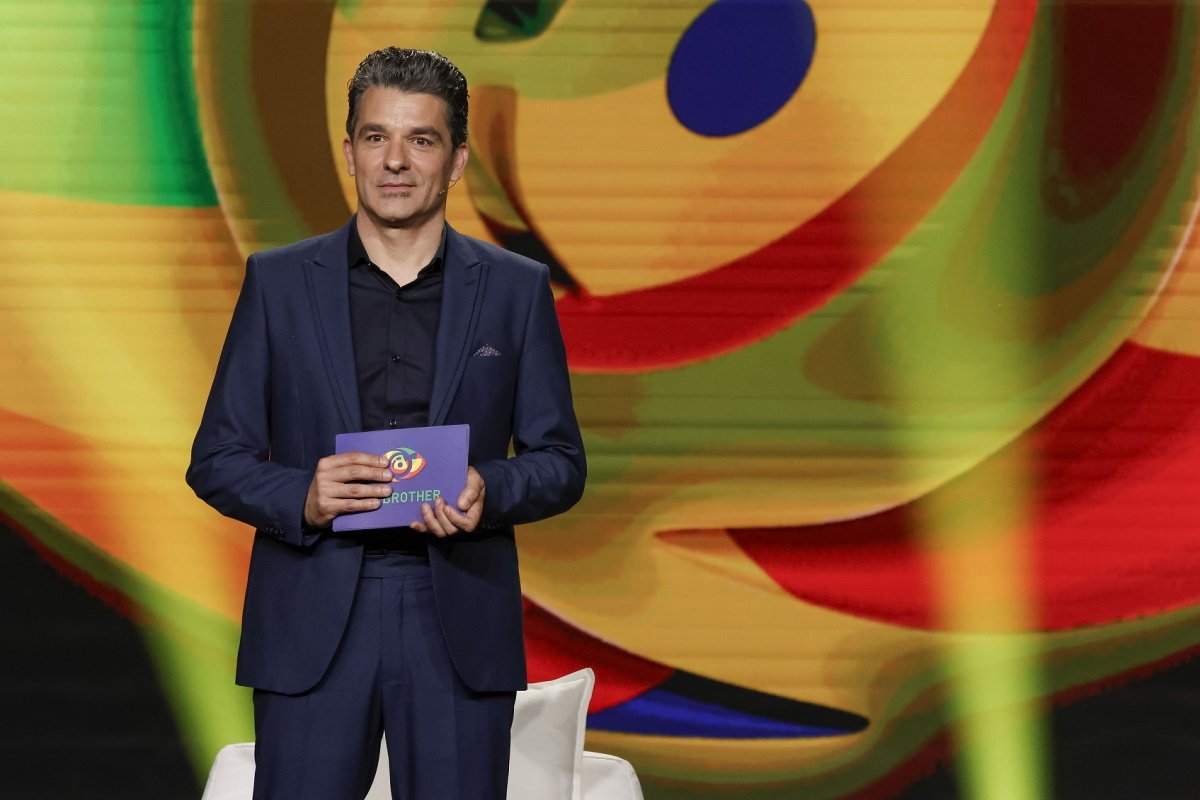 Big Brother: Μια αποχώρηση και μια νέα είσοδος φέρνει ταραχές στο αποψινό (4/5) live