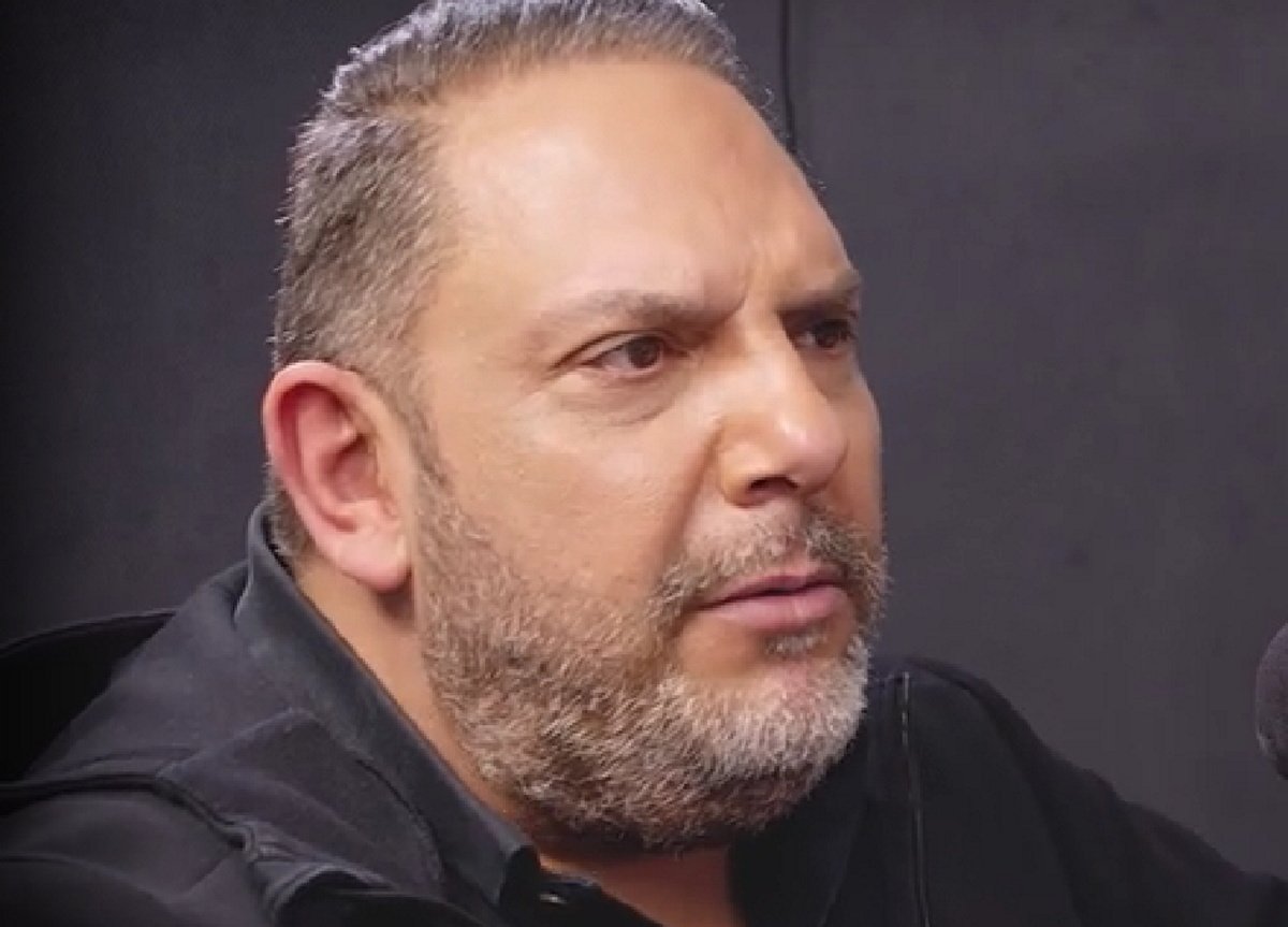 Στέλιος Διονυσίου: «Πριν από χρόνια μου είπαν απειλητικά ότι “αν φύγεις, θα φας ξύλο”»