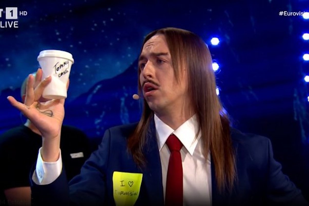 Eurovision 2025: Η Εσθονία σέρβιρε «Espresso Macchiato» και το X… παρήγγειλε γύρο! «Μακάρι του χρόνου κάποιος με πιτόγυρα!»
