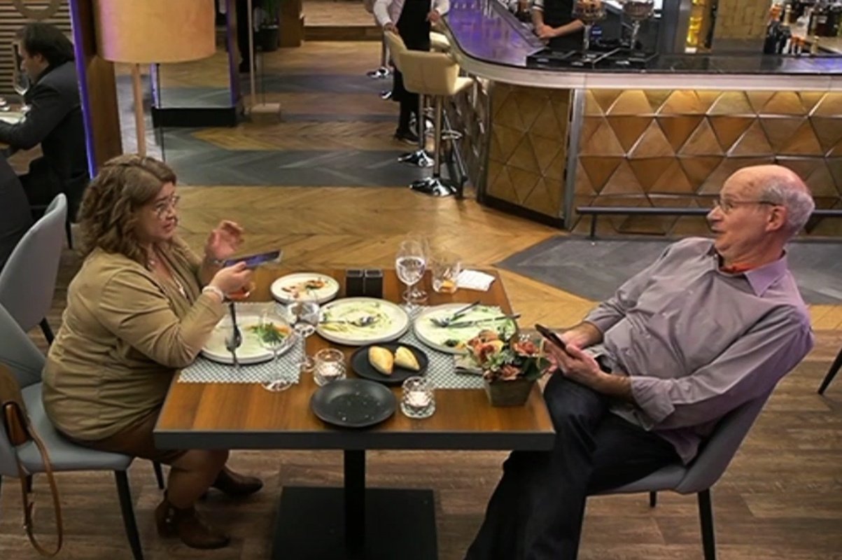First Dates: Κασσάνδρα και Τάσος ξεσήκωσαν το Χ απ’ τα γέλια – «Όταν πας να το παίξεις τυπάς και ξεφτιλίζεσαι»