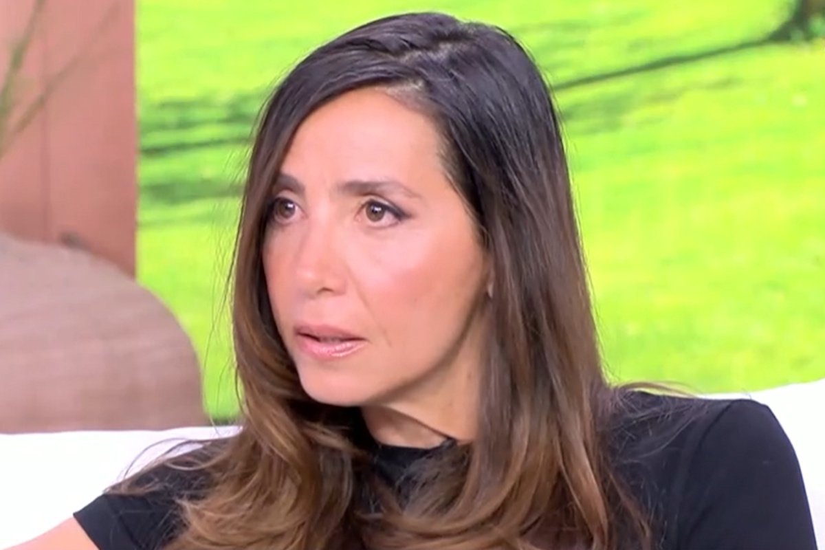 Αίθρα Λυκουρέζου: «Όταν πέθανε η μητέρα μου διαλυθήκαμε, γκρεμίστηκαν όλα, κανένας δεν κράτησε το χέρι κανενός»