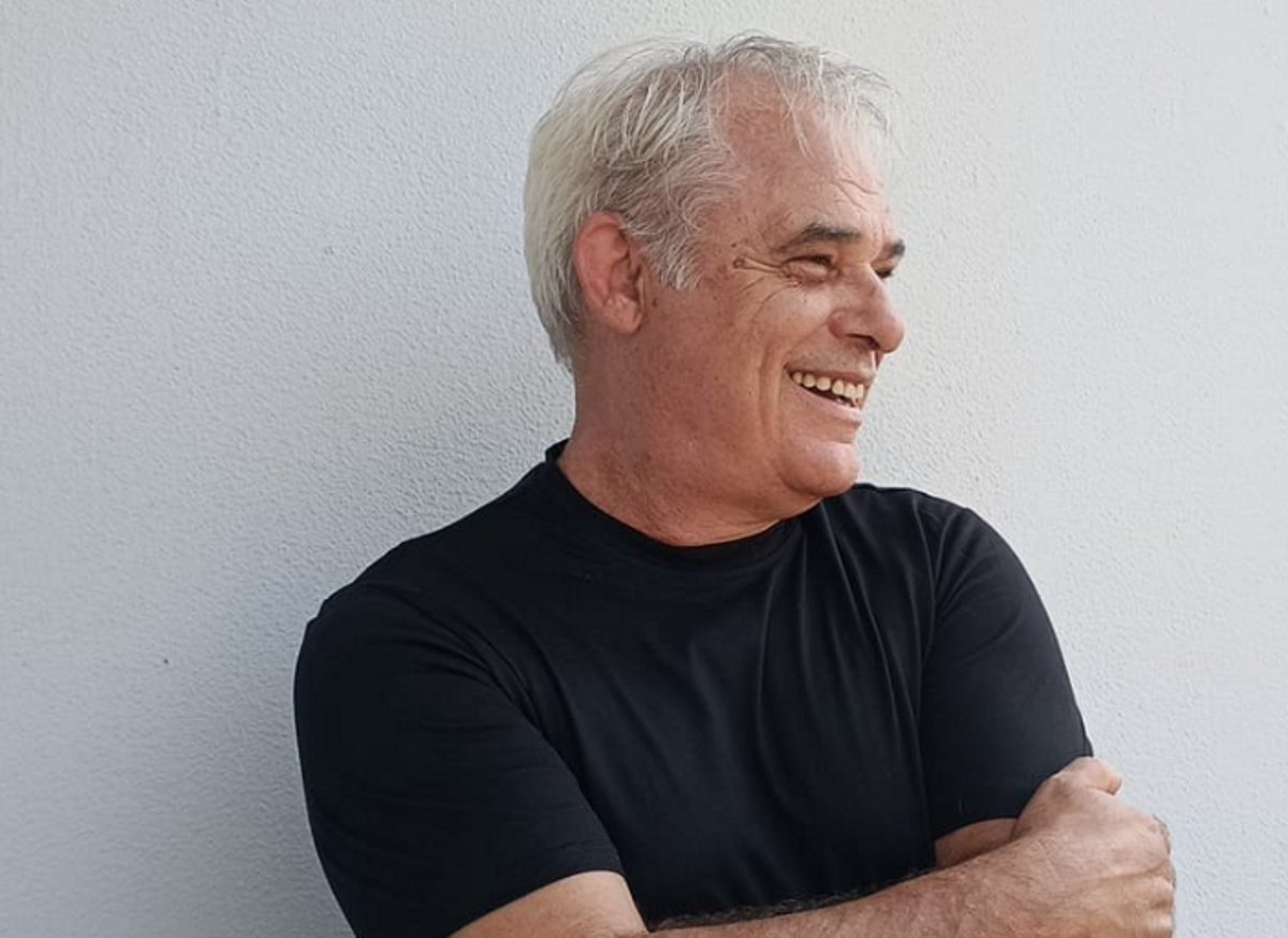 Ντίνος Σπυρόπουλος: «Η μεγαλύτερη δυσκολία και στενοχώρια είναι όταν χάνεις δικούς σου ανθρώπους»