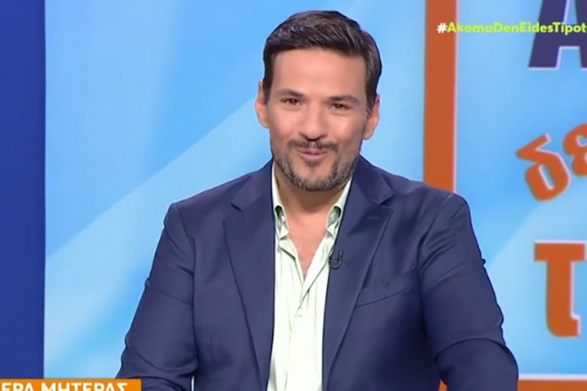 Κώστας Τσουρός: «Χρόνια πολλά και στη δική μου μαμά – Είναι ηρωίδα αν αναλογιστεί κανείς ότι είχε εμένα γιο»
