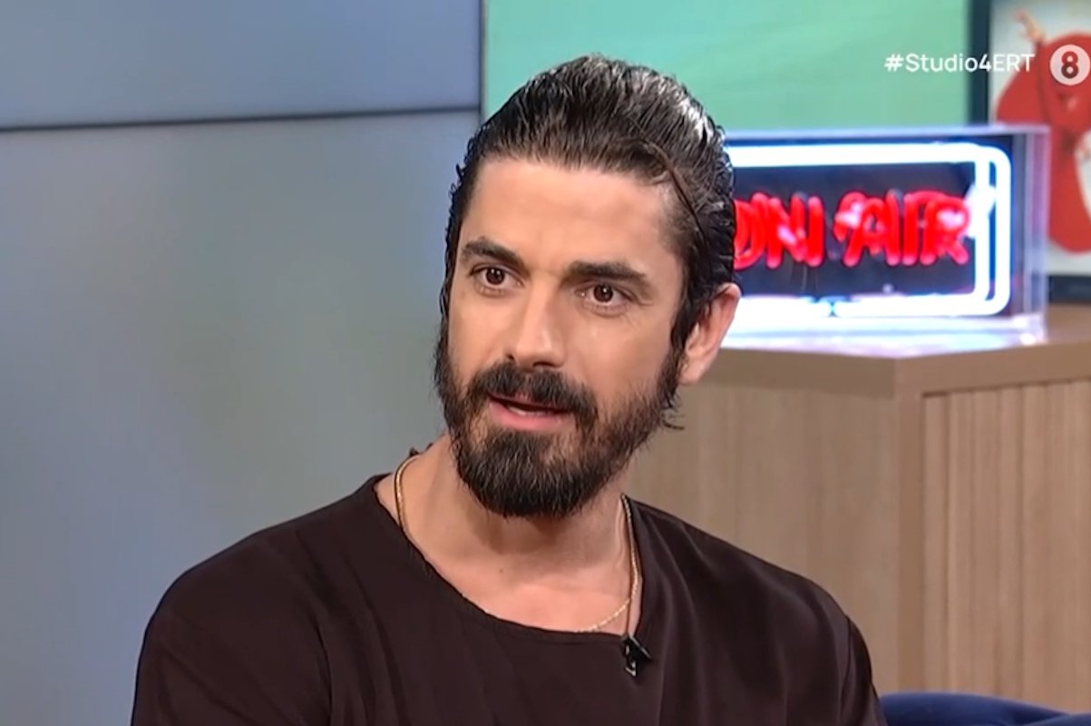 Δημήτρης Γκοτσόπουλος: «Δεν ήθελα να κάνω τον “Άγιο Έρωτα”, πήγα στο κάστινγκ με χαβανέζικο πουκάμισο για να μην πάρω τον ρόλο»