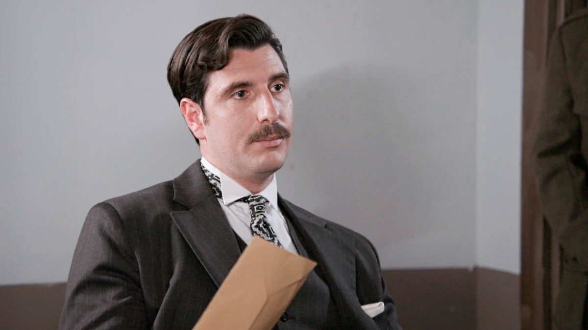 Grand Hotel (12/6): Ο Ρήγας κρατάει το μέλλον της Κυβέλης στα χέρια του! Ο εκβιασμός, τα απανωτά χαστούκια και…