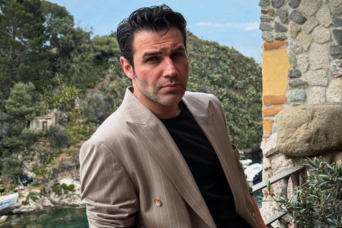 Πέτρος Ιακωβίδης: «Κάνω δουλειές του σπιτιού, αλλά τη σκούπα… δεν την μπορώ»