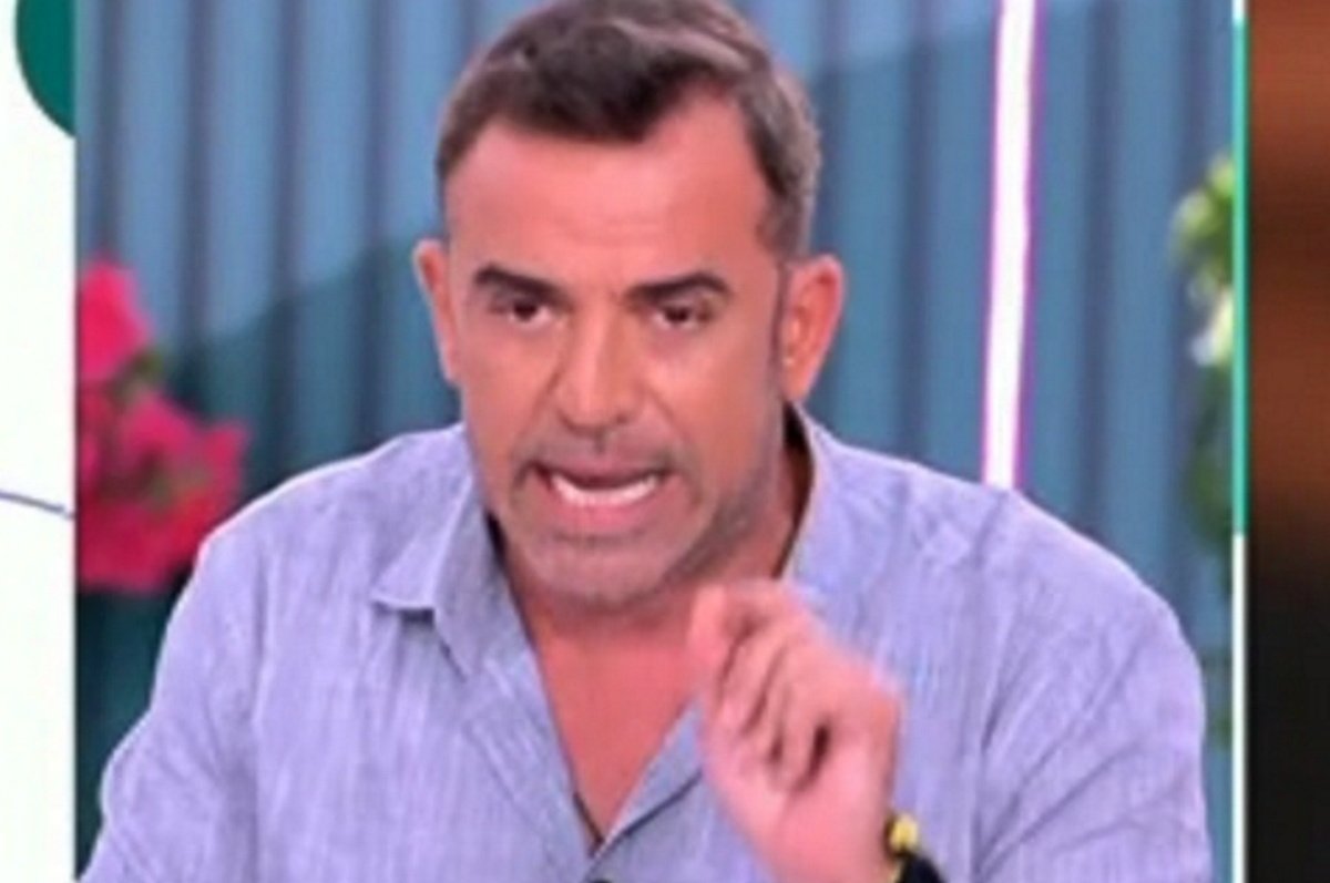 Ξέσπασε ο Στέφανος Κωνσταντινίδης: «Έχει διαταραχθεί η οικογενειακή μου ηρεμία! Δέχθηκα απειλητικά μηνύματα και τηλέφωνα από…»