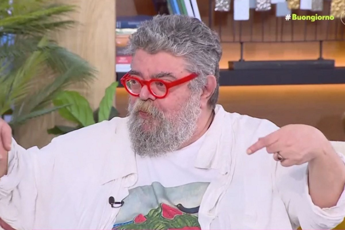 Σταμάτης Κραουνάκης: «Η καρδιά μου είναι άσπιλη – Δεν μου λείπει η Άλκηστις Πρωτοψάλτη»