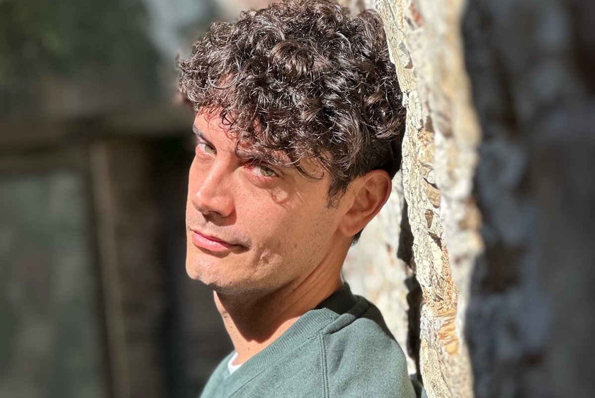 Ο Μάριος Μαριόλος μπαίνει στη «Γη της Ελιάς» ως Μανώλης Ρουσσάκης και… τα λέει όλα στο TikTok!
