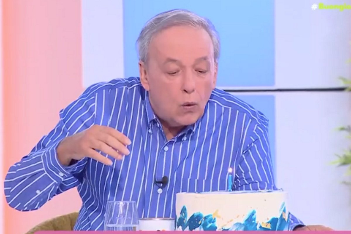 Ανδρέας Μικρούτσικος: Τούρτα – έκπληξη στο πλατό για τα γενέθλιά του!