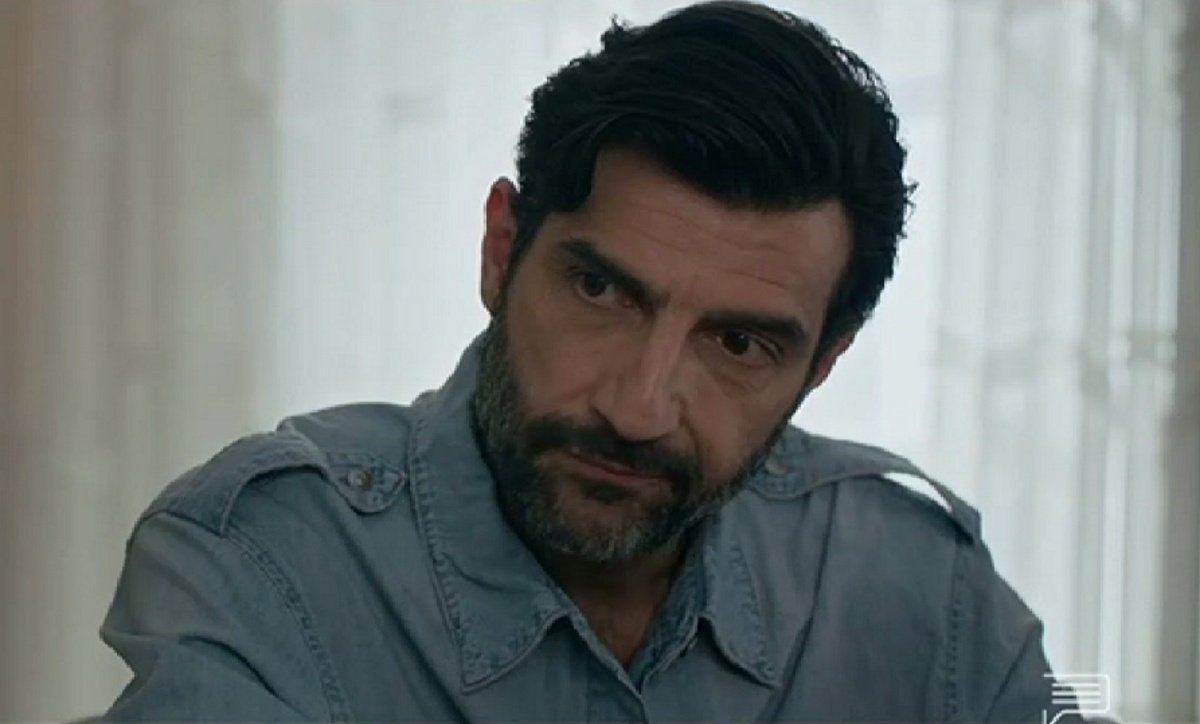 Παιχνίδια εκδίκησης – Χ: «Νάρκισσος, εκδικητικός, χειριστικός! Είναι για ψυχιατρείο»