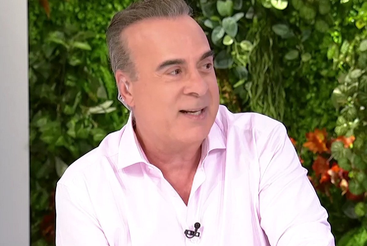 Φώτης Σεργουλόπουλος: Η ατάκα «φωτιά» στην Τζόυς Ευείδη – «Δεν αισθάνεσαι άσχημα που έχεις έρθει σε πρωινή εκπομπή; Δεν είσαι και λεχώνα»