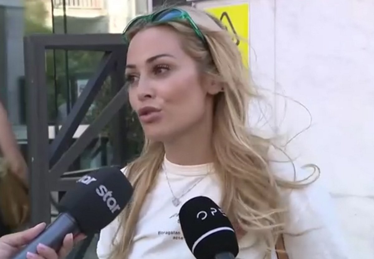 Ελένη Βουλγαράκη: «Με τη Σίσσυ Χρηστίδου θα αγαπιόμαστε πάντα. Την έχω “μαμά” κανονικά»