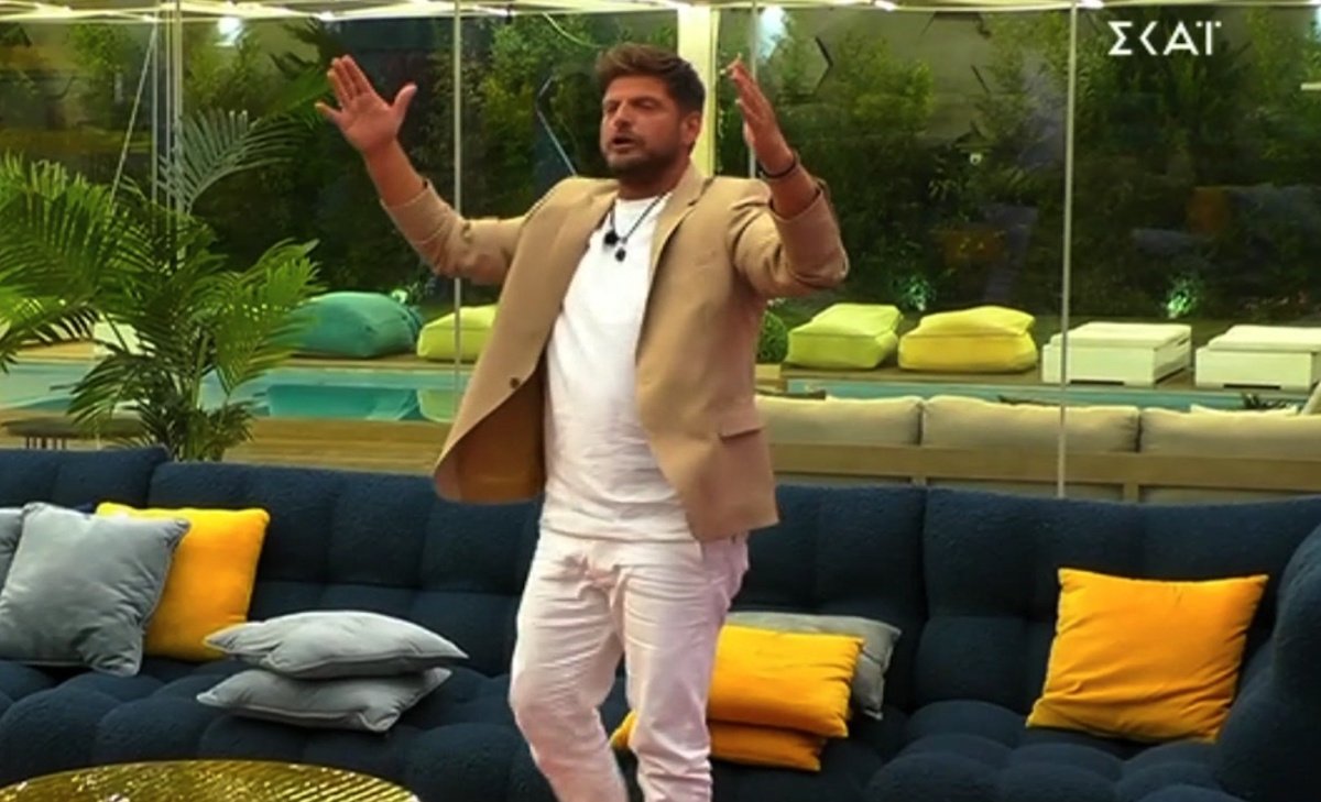 Big Brother – Τελικός: «Έσπασαν» τα τηλέφωνα για τον king Ντεντό – Πήρε τη νίκη και το Χ ανοίγει σαμπάνιες! «Δικαίωση! Σε μεγάλωσαν με αρχές και σεβασμό!»