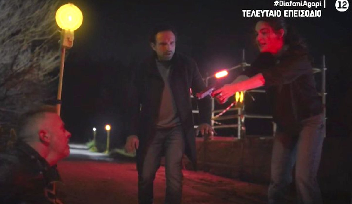 Διάφανη αγάπη: Μία είναι η queen του Χ, η Φωτεινή – «Πάτησέ τον! Μόλις έκανε αυτό που θέλαμε να κάνουμε όλοι!»