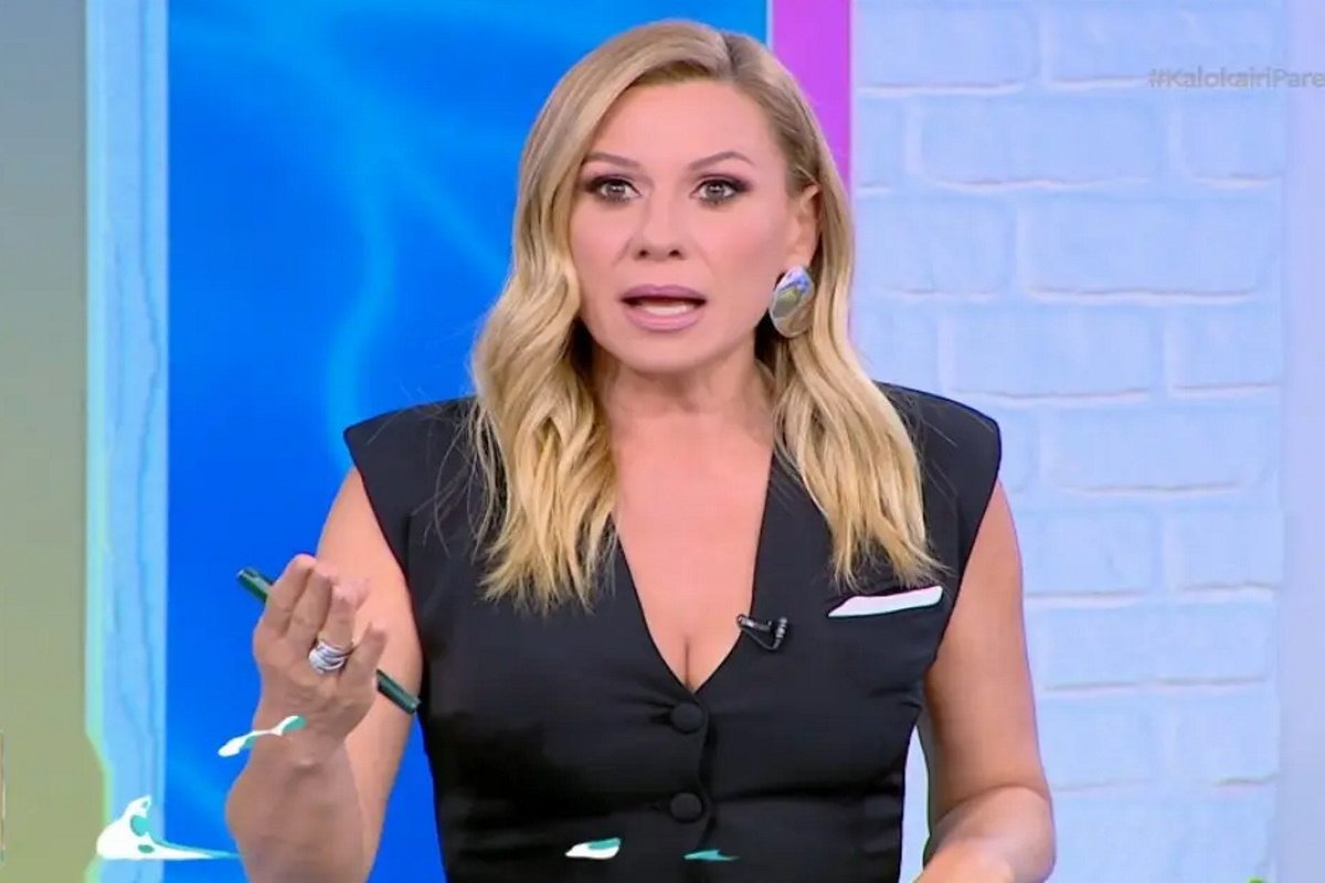 Καλοκαίρι παρέα: Με τεχνικό πρόβλημα ξεκίνησε η Κατερίνα Καραβάτου – Σάστισε η παρουσιάστρια