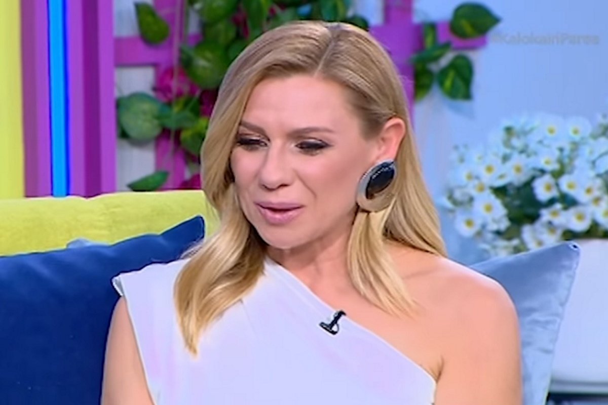 Συγκινημένη η Κατερίνα Καραβάτου: «Μπήκα στο δωμάτιο της Αέλιας και τη βλέπω να…»