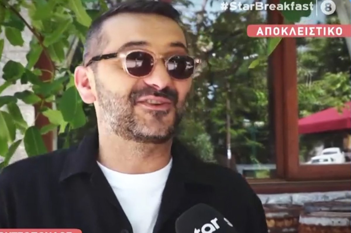 Λεωνίδας Κουτσόπουλος: «Ο γιος μου είδε την προτομή και είπε “τι είναι αυτό;” – Τέλος πάντων… ζωή σε εμάς»