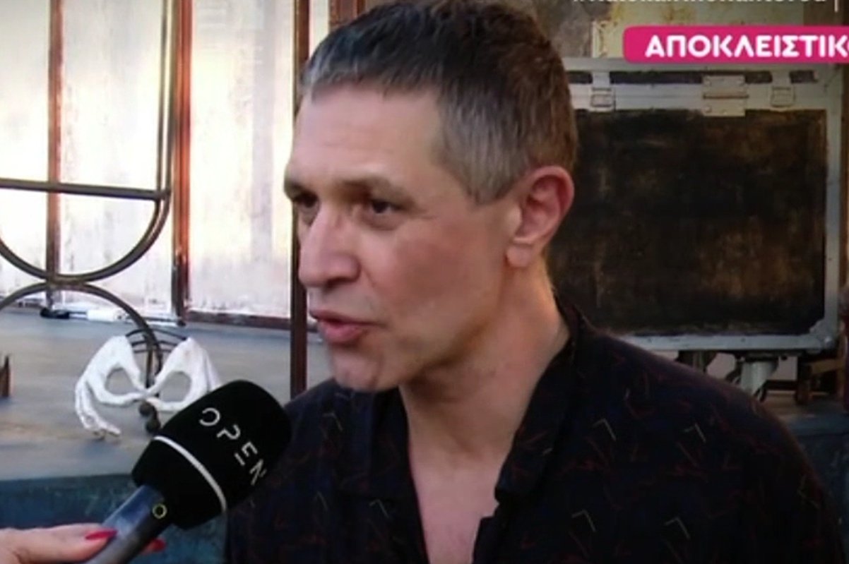 Αιμίλιος Χειλάκης: «Εμένα η οικογένειά μου είναι δυϊκή και αυτό, για κάποιους, δεν είναι οικογένεια»