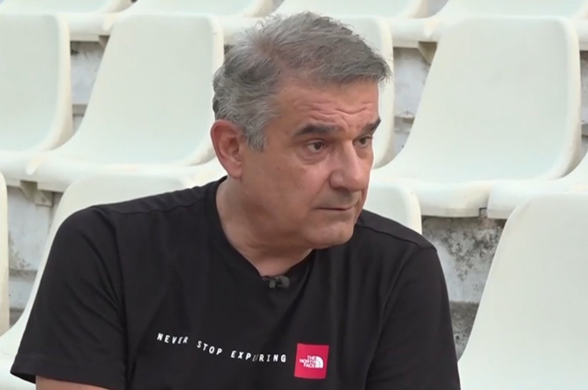 Κώστας Αποστολάκης για Φιλιππίδη: «Επιτέλους έχει τιμωρηθεί! Αλλά αν μάθει κάποιος ότι πέθανε, θα ευχαριστηθεί;»