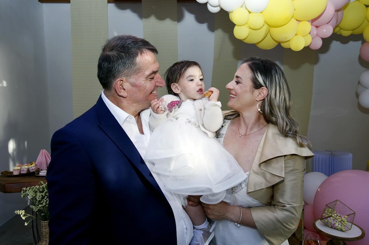 Αφροδίτη Σκαφίδα: Στην παραλία με τη μικρή Ελευθερία – Η τρυφερή φωτογραφία