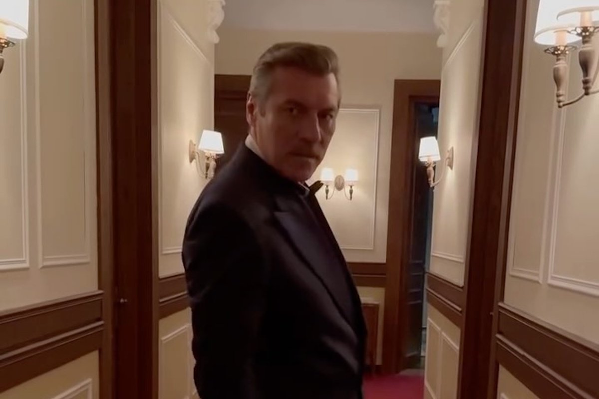 Grand Hotel: Ο Γιάννης Στάνκογλου αλωνίζει στους διαδρόμους του ξενοδοχείου