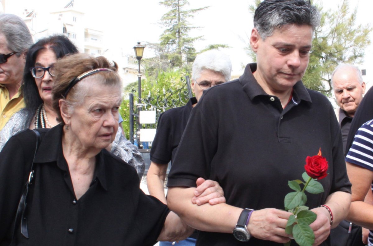 Έφυγε από τη ζωή η μοναχοκόρη της Μπέμπα Μπλανς – Έπασχε από καρκίνο