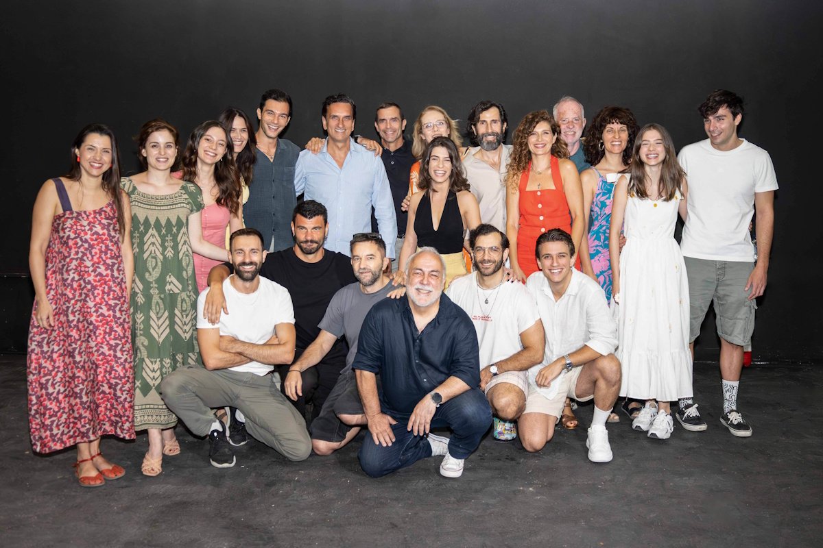 Ο Δικαστής: Backstage στιγμές από την πρώτη ανάγνωση του σεναρίου της νέας σειράς με τον Κωνσταντίνο Μαρκουλάκη
