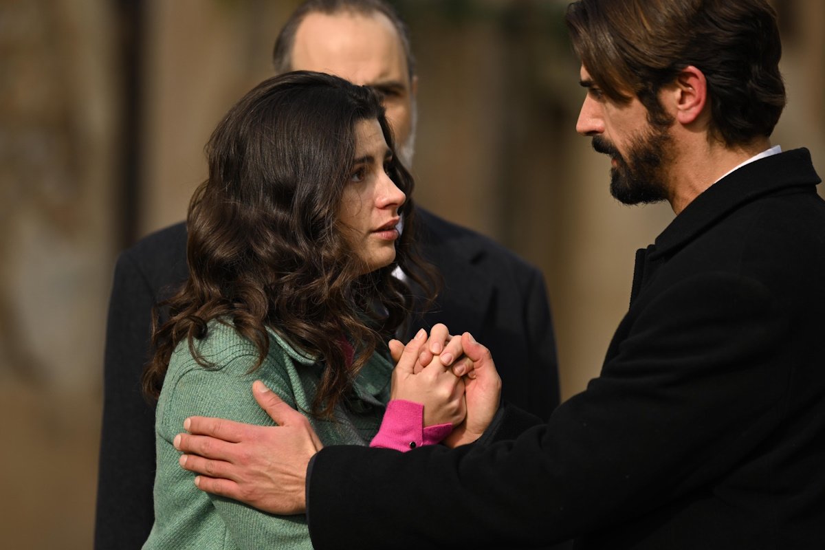 Άγιος έρωτας spoiler: Η ηρωική πράξη του Νικόλαου – Σώζει τη Χλόη και θυσιάζει τη δική του ζωή!