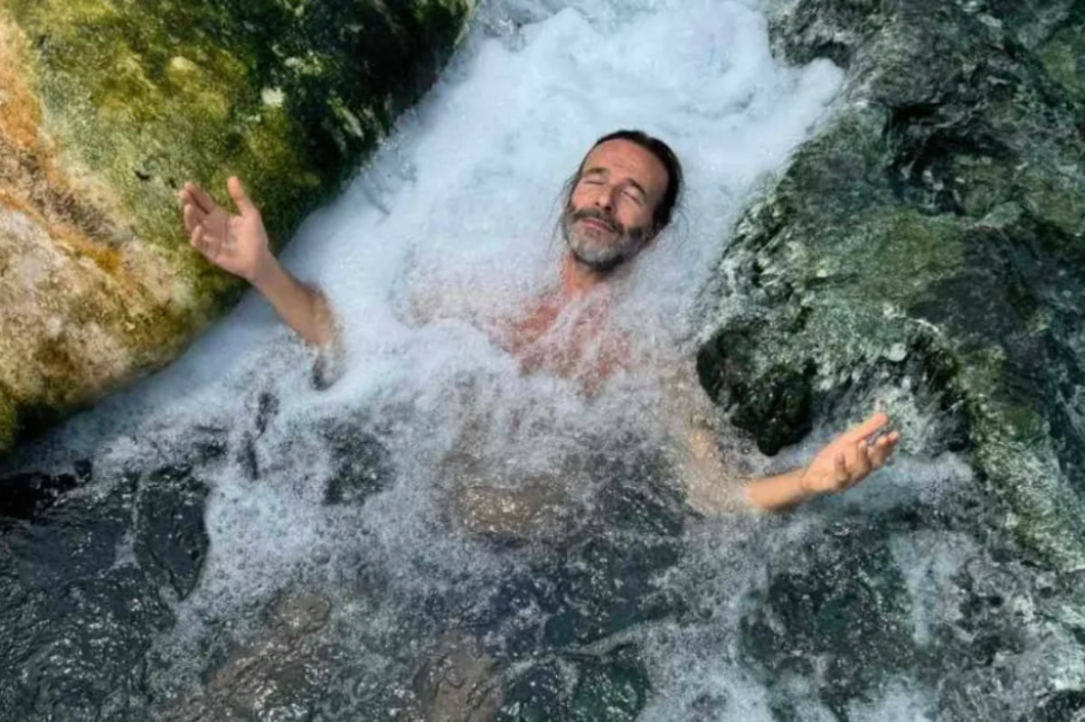 Θανάσης Ευθυμιάδης: Από το Κεφαλάρι Δράμας στις σκηνές της Αθήνας – «Νιώθω τις ρίζες μου να δυναμώνουν και να με δυναμώνουν»