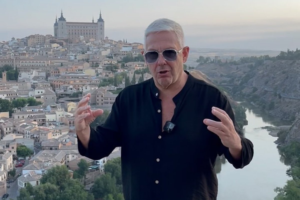Χείμαρρος ο Δούσης για 45χρονη οδηγό Porsche: «Μπράβο, απέδειξες πως η Ελλάδα είναι ένα τεράστιο μπο@ρδέλο»