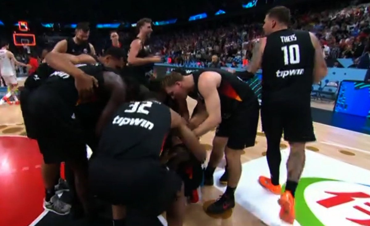 Eurobasket 2025 – Γερμανία: Μεγάλη νίκη επί της Τουρκίας σε γκρανγκινιολικό τελικό!
