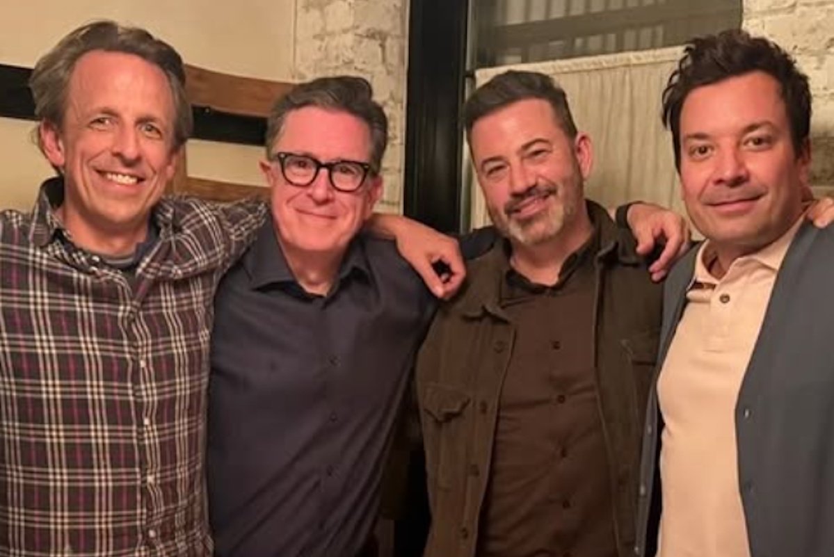 Jimmy Kimmel: Μέτωπο αλληλεγγύης μετά το «μαύρο» στην εκπομπή του – Τι είπαν Colbert, Fallon και Meyers on air