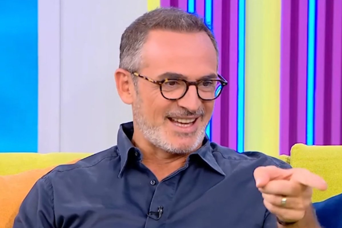 Κώστας Κρομμύδας: «Είμαι ευτυχισμένος με τη συγγραφή»