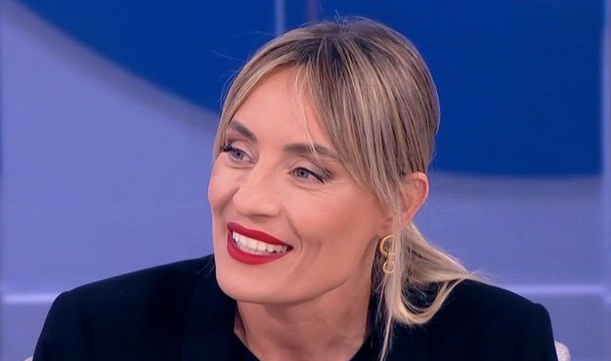Ελεονώρα Μελέτη: «Δεν δηλώνω πολιτικός – Αγαπώ την τηλεόραση και μου λείπουν στιγμές της»