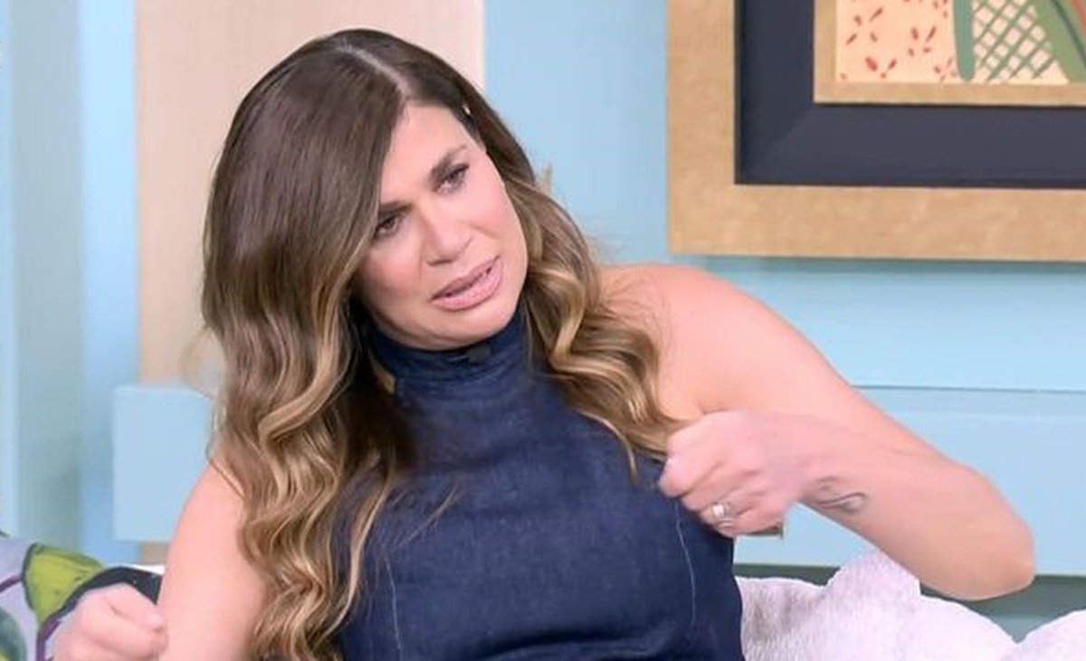Νεσχάν Μουλαζίμ: «Έχω οστεοπόρωση κύησης, στο σπίτι περπατώ με πι γιατί φοβούνται μη σπάσουν τα άκρα μου»