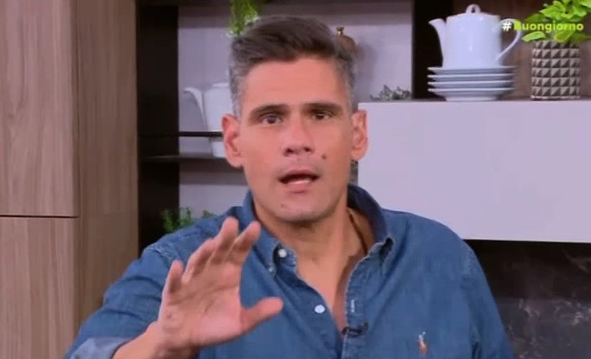 Δημήτρης Ουγγαρέζος: «Την πάτησα σαν τον Τσιμιτσέλη που δεν έβρισκε την κάμερα»