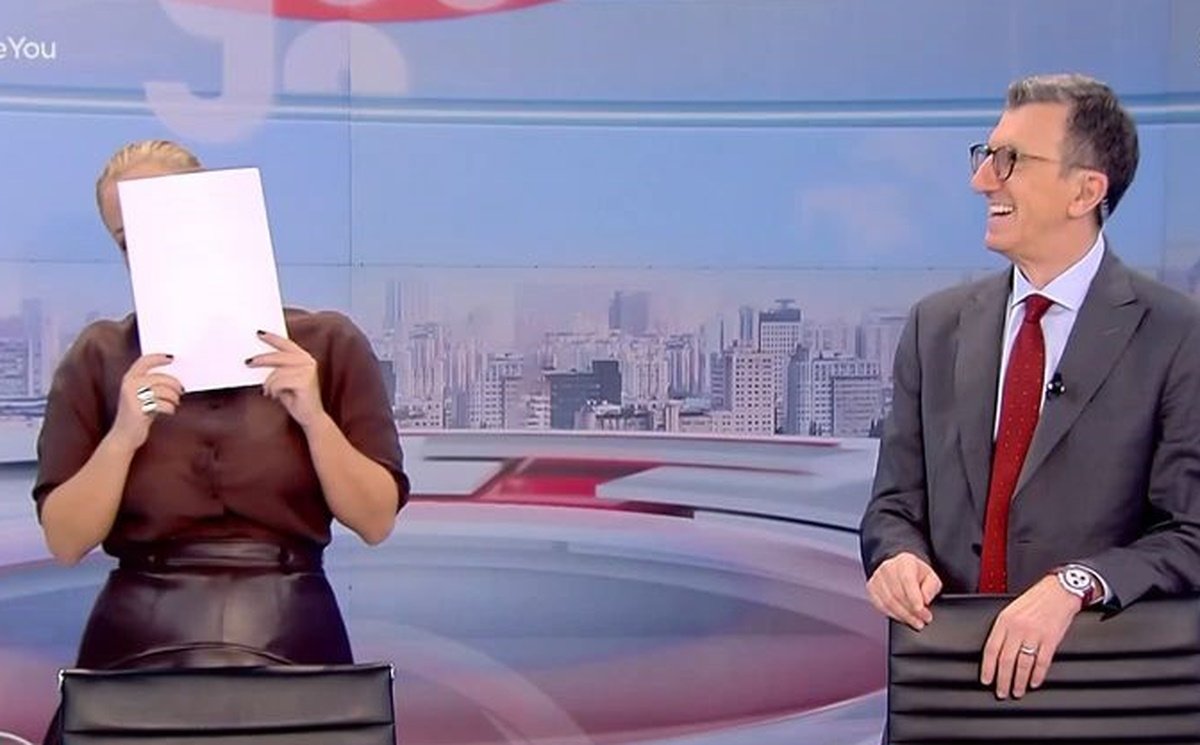Άρης Πορτοσάλτε σε απίθανο αυτοτρολάρισμα!: «Το έχω πάθει με τη συναυλία της Άννα Βίσσης, θα πάω σε κάτι τέτοιο με δερμάτινο παντελόνι»