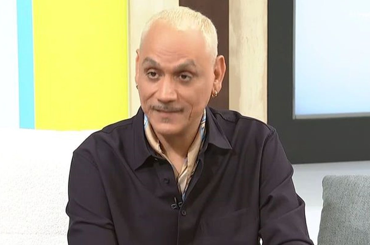 Συγκινεί ο Θανάσης Βασιλόπουλος: «Έμαθα να διαβάζω για τη μάνα μου γιατί…»